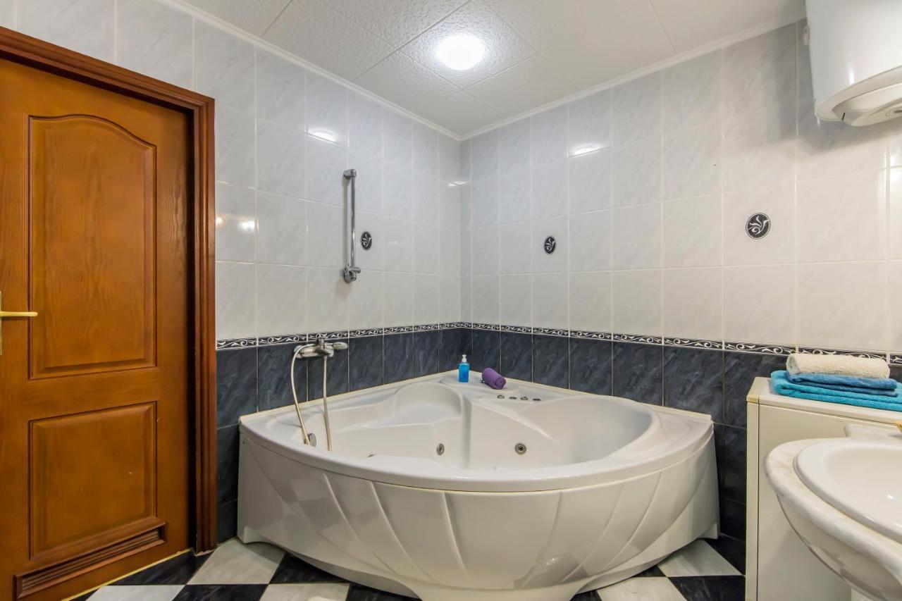 Two-Room Apartments On Maidan Nezavisimosti Kiev Exterior foto